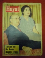 HAYAT SAYI : 14. 1 NİSAN 1971 TÜRKİYE'NİN İLK KADIN BAKANI EVİNDE RENKLİ RÖPORTAJ 11 VE 12 'İNCİ SAYFALARIMIZDA