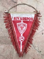 SİVAS SPOR 1967 ÇİFT TARAFLI TAKIMIN RENKLERİ KIRMIZI BEYAZ