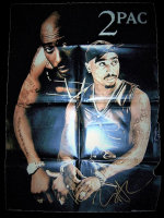 2 PAC  TUPAC AMARU SHAKUR KONSER AFİŞ  POSTER TANITIMINDA ASILARAK KULLANILMIŞDIR