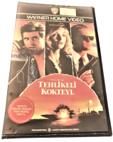 TEHLİKELİ KOKTEYL  WARNER HOME VİDEO VHS VİDEO FİLM KASEDİ