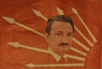 CHP CUMHURİYET HALK PARTİSİ AMBLEMİ VE BÜLENT ECEVİT RESİMLİ PARTİ TANITIMLI  KAGIT BAYRAK