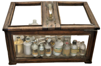 1930 SEYYAR ESANS PARFUM KOKUCU SANDIGI CAMLI CEMAKAN KOMPLE MASİF CERCEVE VE KAPAKLAR CAM CERCEVELER TAŞIMA KULPLU