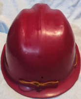 ENDUSTRİYEL İŞCİ BARET CALIŞMA KORUYUCU  ŞAPKA KIRMIZI SERT PLASTİKDEN BOYUN BAGLAMA KAYIŞLI