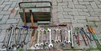 1970 OTO TAMİR BAKIM CANTASI 5 GÖZ CELİK KUTUSUNDA 33 PARCA EL ALETLİ