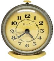 1950 SOVYET DÖNEMİ ANTİKA ALMAZ MARKA KURMALI MASA SAATİ NADİR KOLEKSİYONLUK MİNİMALİST TASARIM