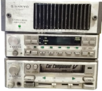 1980 SANYO CAR COMPONENT-V VİNTAGE OTO SES SİSTEMİ AMFİ (FT-A10), DİJİTAL RADYO/SAAT (FT-T10) VE OTOMATİK GERİ SARMA KASETÇALAR (FT-D10)