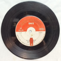 1965 ALTIN MİKROFON SİLÜETLER SİS VE KAŞIK HAVASI ORİJİNAL 45 LİK PLAK TÜRK MÜZİK  ANADOLU POP ROCK KOLEKSİYON PARÇASI ORJİNAL ANALOG BASKI