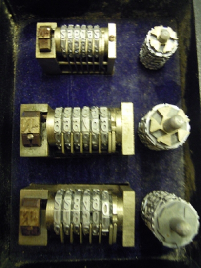 MATBAA KALIP BASIMLARDA SIRALI SAYI SAYAN MEKANİK NUMUNATÖR SÜNUM NUMERIER WERKE