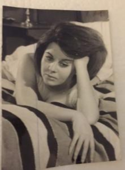 SİNEMA FİLM SANATÇISI FATMA GİRİK SİYAH BEYAZ 