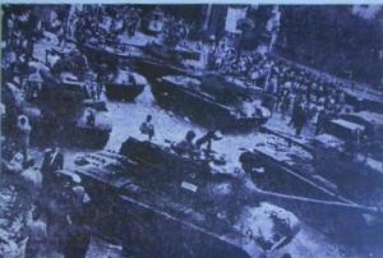 60 DARBESİNDEN TANKLAR İSTANBUL ACI BİR SAHNE 