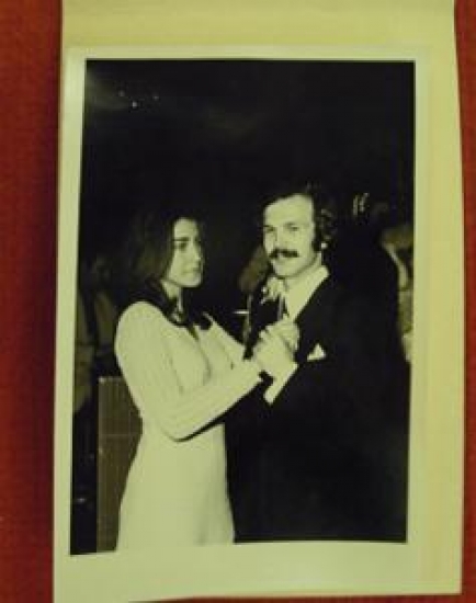 İSTANBUL HİLTON KARTON KAPAKLI SİYAH BEYAZ ANI FOTOĞRAFI 