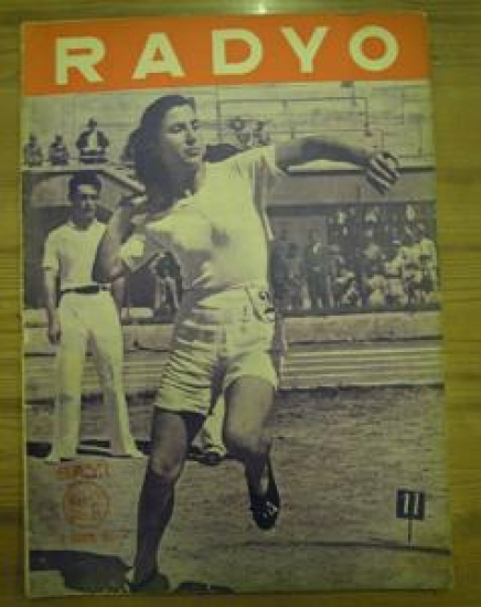 RADYOMUZUN YAYIM PROGRAMLARI 15 AĞUSTOS 1943 CİLT : 2 - SAYI : 21  