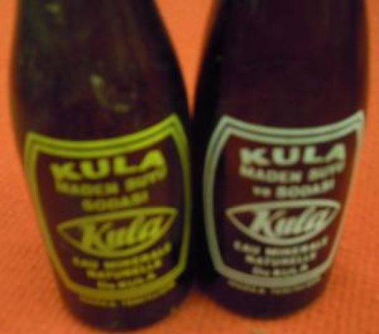 2 ADET FARKLI RENKDE KULA MADEN SUYU SODASI 20 cl EAU MINERALE NATURELLE DE KULA MARKA TESCİLLİDİR. 