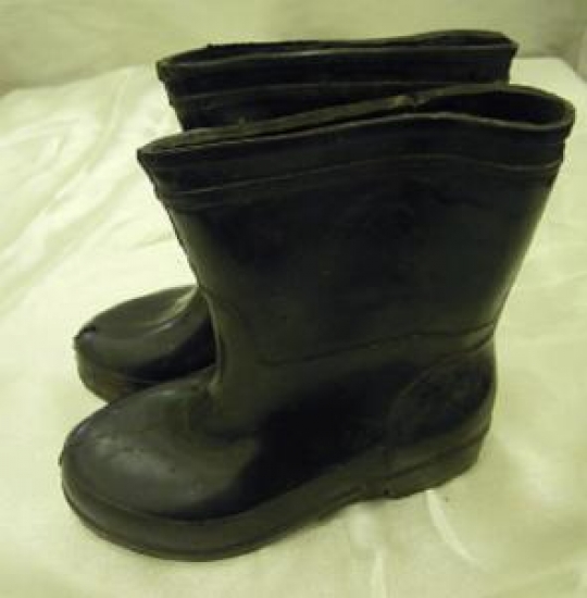 İSTANBUL NUR 23 NUMARA AYAKKABI SİYAH ÇOCUK LASTİK ÇİZME 