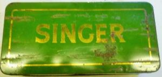 SINGER DİKİŞ TAKIM KUTUSU KAPAKLI TENEKE KUTU 