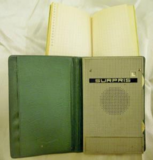 1969 SURPRIS MADE İN USSR SOVİET RADYO KİTAP FORM PİLLİ TEK KANAL 