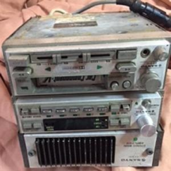 SONYO RADYO TEYP AMFİ OTO MÜZİK SETİ SES SİSTEMİ ALİMÜNYÜM PANEL 