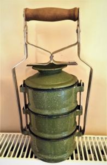 YEŞİL SEFERTAS RENK CİNKO EMAYE KAPLAMA 3 KAPLI KAPAKLI KULPLU SEFERTASI 