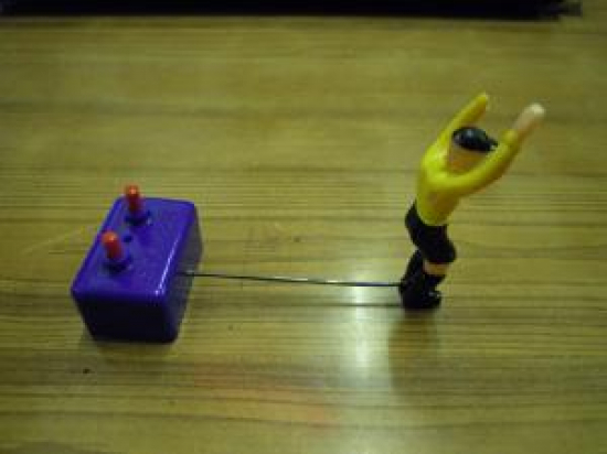 MEKANİK HAREKETLİ FUTBOL TIPP - KICK OYUNCAK 