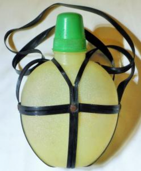 BESLENME CANTASIYLA BERABER KULLANILAN PLASTİK SU MATARA 