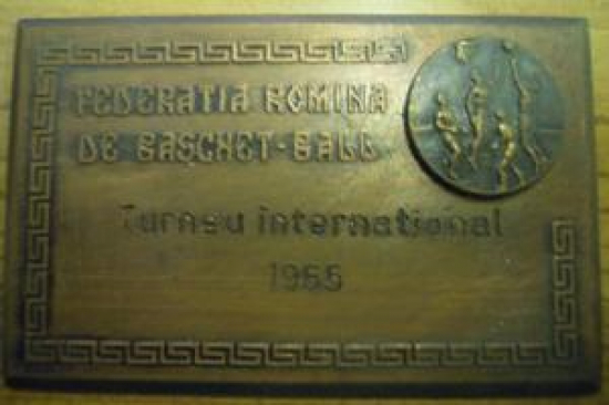REDERATIA ROMINA DE BASCHET - BALL TURNEU İNTERNATİONAL 1965 MADALYA