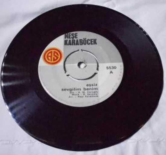 NEŞE KARABÖCEK 1972 YAPIMI EŞSİZ SEVGİLİM BENİM EŞSİZ SEVGİLİM BENİM SÖZ- H.M.EBCİ OĞLU 