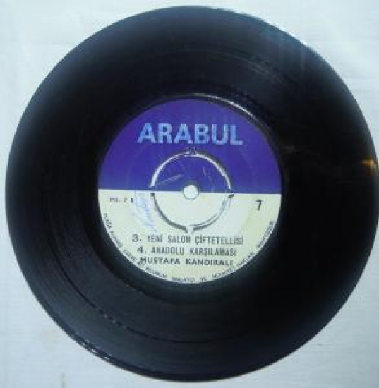 4 ŞARKILIK MİNİ LP MUSTAFA KANDIRALI 1- RAST OYUN HAVASI 2- YENİ İSTANBUL KASAP HAVASI 3- YENİ SALON ÇİFTETELLİSİ 4- ANADOLU KARŞILAMASI 45 LİK YERLİ PLAK 