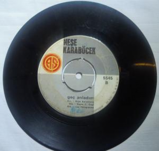 NEŞE KARA BÖCEK 5545 A GEÇMİŞ OLA - 5545 B GEÇ ANLADIM 45 LİK YERLİ PLAK 