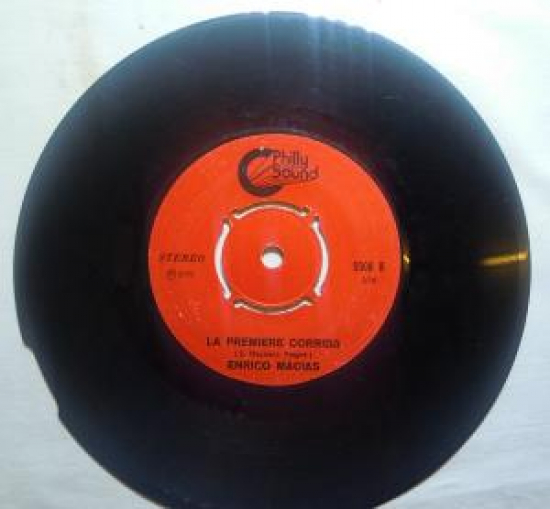 HALLE-LUYA (E.MACİAS /J. DEMARNY) ENRICO MACIAS . LA PREMIERE CORRIDA (E.MACİAS/J.PEİGNE ) ENRICO MACIAS YABANCI PLAK 