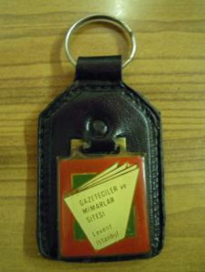 GAZETECİLER VE MİMARLAR SİTESİ LEVENT İSTANBUL DERİ ANAHTARLIK 