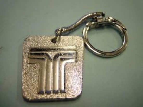 TOFAŞ MURAT 124 131 SAHİN SERÇE T METAL ANAHTARLIK 