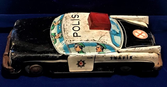 NEKUR YERLİ TENEKE OYUNCAK POLİS ARABASI 