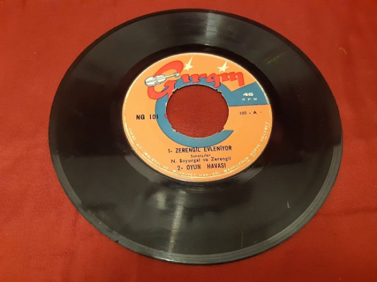 GIRGIN  4 ŞARKILIK ZERENGİL EVLENİYOR 2 - OYUN HAVASI 45 LİK YERLİ PLAK