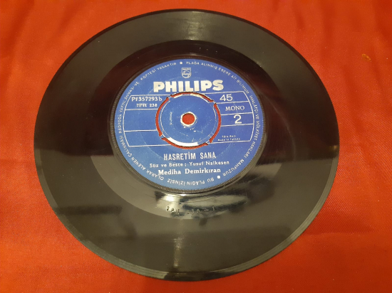 PHILIPS MONO 1 İÇELİM A DOSTLAR MEDİHA DEMİRKIRAN . MONO 2 HASRETİM SANA 45 LİK YERLİ PLAK 