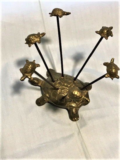 BRONZ KAPLUNBAGA VE YAVRULARI KANEPE TADIM 6 AD KURDANLARI 