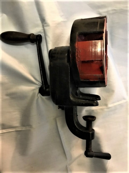 CANAVAR DÜDÜGÜ SİREN MEKANİK EL İLE CEVİRMELİ 