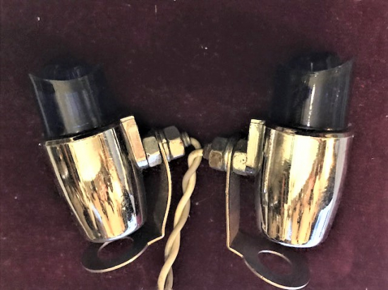 BİSİKLET LAMBASI LACİVERT RENKDE  UFAK BOY ARKA TEKERLEK SAG VE SOLA TAKILAN