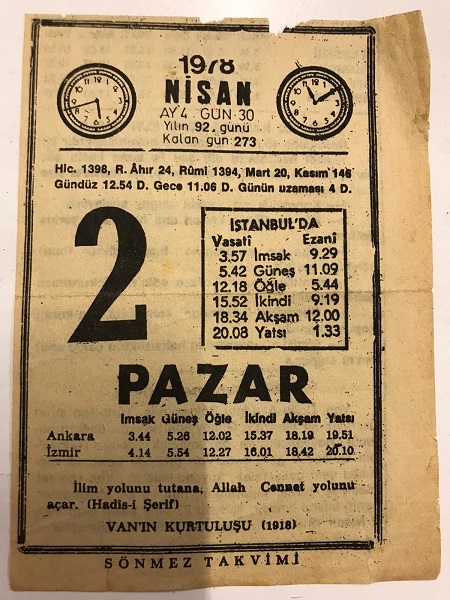 1978 SENESİNİN 2 NİSAN PAZAR GÜNÜNE AİT SÖNMEZ TAKVİMİ YAPRAGI