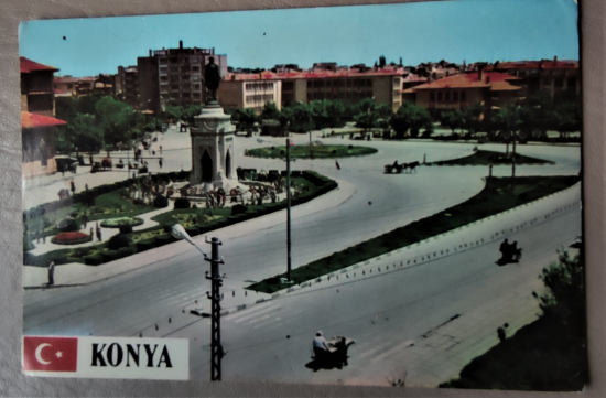 KONYA MEYDANI  KARTPOSTAL ARKASI YAZILI 