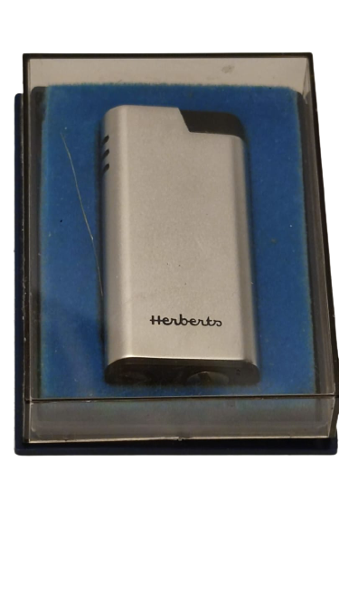 HERBERTO JBELE W GERMANY LİGHTER  KUTUSUNDA GAZLI MENYETOLU ÇAKMAK 