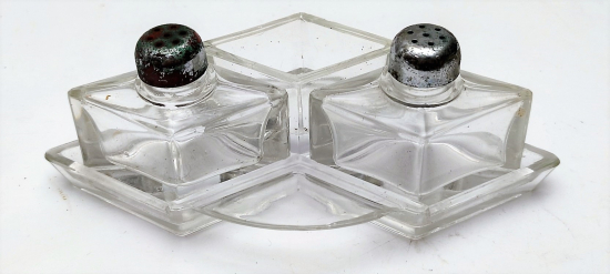 BİLLUR CAM BAHARATLIK TAKIMI DÖRT PARCA DAN OLUŞAN 