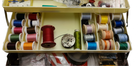 1970 ANGLER FUUL DİKİŞ ÇANTASI VE SETİ İÇERSİNDE  COK CEŞİTLİ MALZEMELERİYLE HER EVİN İHTİYACI TERZİ CANTASI