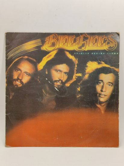 BEE GEES SPIRITS HAVING FLOWN UZUN CALAR 33 DEVİR LP PLAK ORJİNAL KABINDA ORJİNAL BASKISIDIR