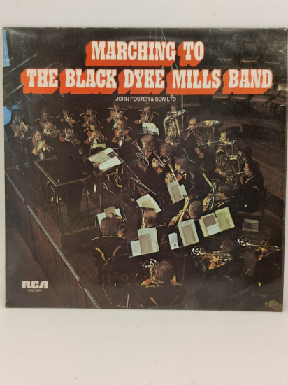 MARCHING TO THE BLACK DYKE MILLS BAND UZUN CALAR 33 DEVİR LP PLAK ORJİNAL KABINDA ORJİNAL BASKISIDIR
