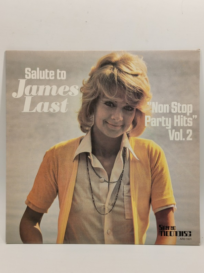 SALUTE TO JAMES LAST UZUN CALAR 33 DEVİR LP PLAK ORJİNAL KABINDA ORJİNAL BASKISIDIR