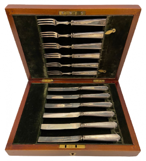 I.E & S DAMGALI ORİJİNAL AHŞAP KUTUSUNDA 12 PARÇA BIÇAK & ÇATAL SETİ