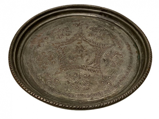 1950 ÜZERİ KOMPLE USTA KALEM İŞLEMELİ DAMGALI BAKIR KAHVE İKRAM İCİN KULLANILAN TEPSİ 