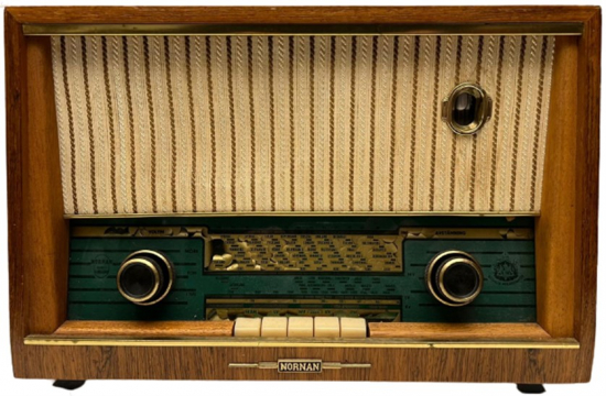 1958 NORNAN 1801 FM RADIO TYP 1801 AHŞAP KASA CAM KADRAN ORJİNAL FM BANTLIDIR LAMBALI ÖNDEN TUŞLU BAS TİZ KONTROLLU SÜPER RADYO 