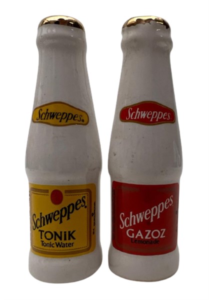 SCHWEPPES 200. YIL ÖZEL MİNYATÜR TONİK VE GAZOZ ŞEKLİNDE TUZLUK VE KARABİBERLİK