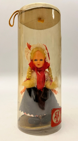 KOLEKSİYONLUK HAREKETLİ GÖZLÜ KIYAFETLERİ EL YAPIMI OYUNCAK ELBİSELİ YÖRESEL BEBEK